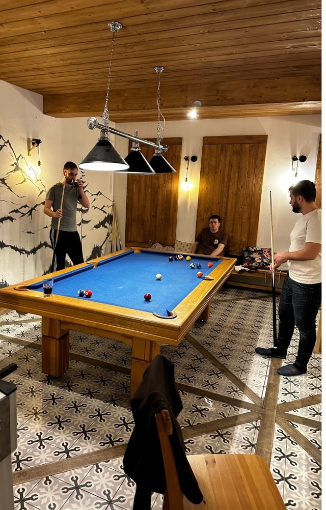 Tournoi de billard officieux, tenu chaque trimestre