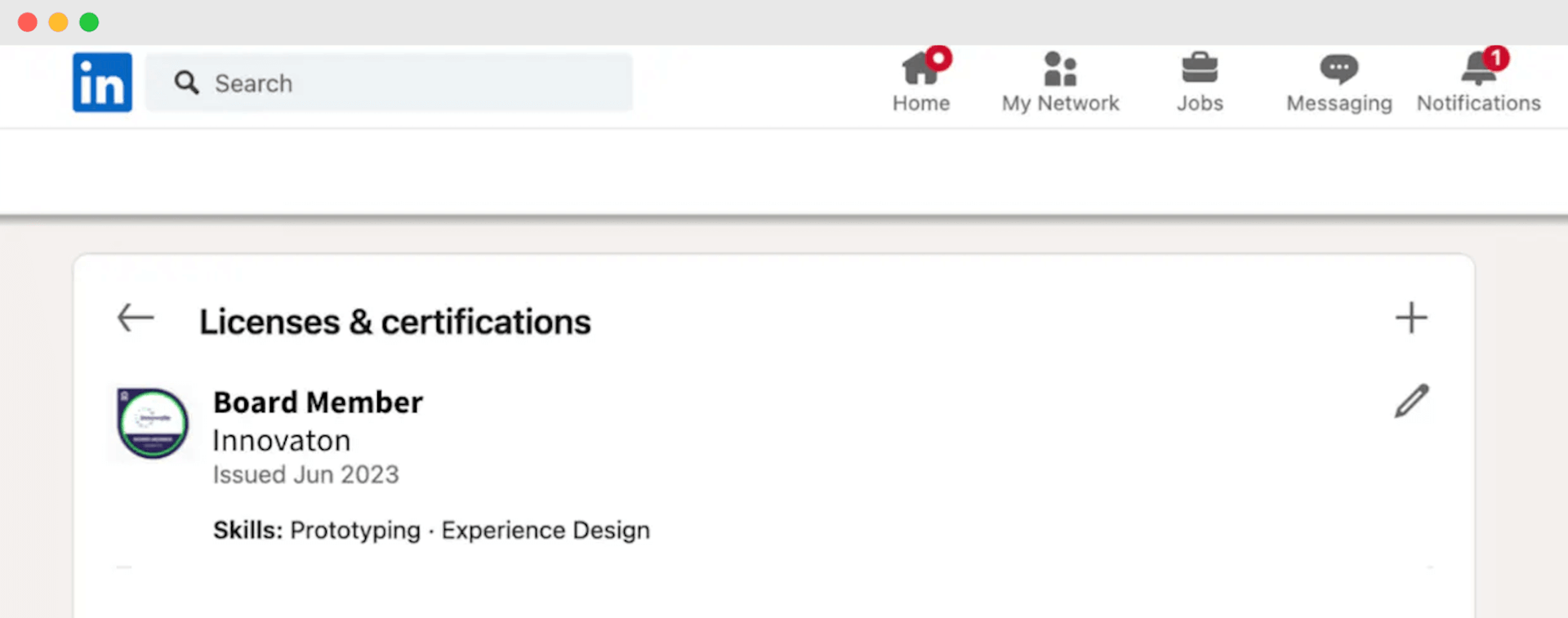 LinkedIn profile section displaying licenses and certifications, highlighting digital badges education.